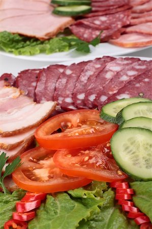 simsearch:400-06852716,k - various sliced sausages with vegetables close up Stockbilder - Microstock & Abonnement, Bildnummer: 400-04814028