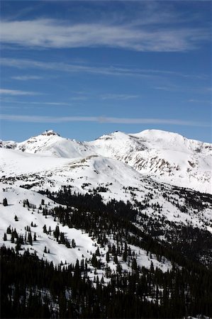 Skiing at Arapahoe Basin, Colorado and the surrounding mountains in Colorado, United States Stock Photo - Budget Royalty-Free & Subscription, Code: 400-04815090