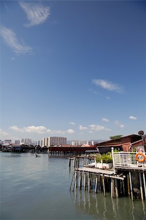 simsearch:400-06078495,k - Close to the city pier next to the boat dwellers, Malaysia, Asia. Foto de stock - Super Valor sin royalties y Suscripción, Código: 400-04816560