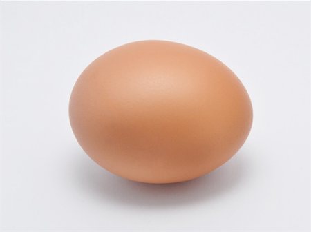 ruslan5838 (artist) - Picture of one egg on a white background Foto de stock - Super Valor sin royalties y Suscripción, Código: 400-04816602