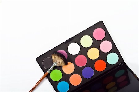simsearch:400-08042102,k - Make-up palette with brushes on white background. top view Stock Photo - Budget Royalty-Free & Subscription, Code: 400-04810355