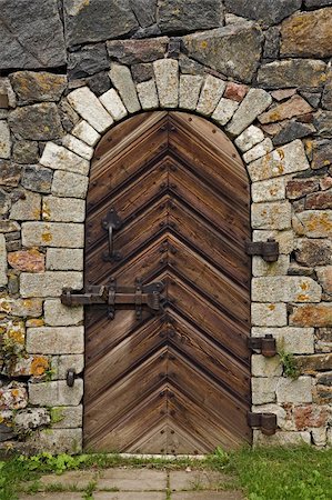 simsearch:400-04608871,k - Old wooden door with rusty hinges Foto de stock - Super Valor sin royalties y Suscripción, Código: 400-04811281