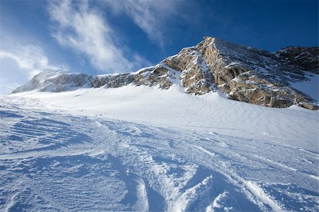 winter with ski slopes of kaprun resort next to kitzsteinhorn peak in austrian alps Photographie de stock - Aubaine LD & Abonnement, Code: 400-04811326