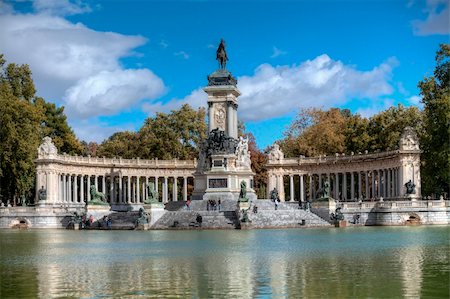 retiro - Park Retiro in Madrid Fotografie stock - Microstock e Abbonamento, Codice: 400-04813420