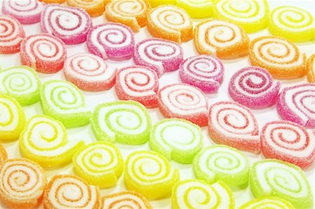 simsearch:400-05237252,k - Colorful Candy in a Large Pile as a Abstract Stock Photo - Budget Royalty-Free & Subscription, Code: 400-04813746