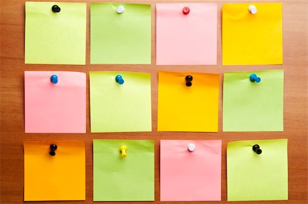 post its lots - Twelve empty post it on wooden wall Photographie de stock - Aubaine LD & Abonnement, Code: 400-04813991