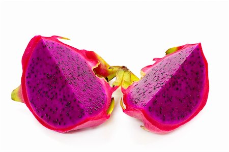 simsearch:400-04665350,k - The Dragon Fruit is also known as pitaya, pitahaya, huo long guo, strawberry pear, nanettikafruit or Thanh Long. Stockbilder - Microstock & Abonnement, Bildnummer: 400-04824993