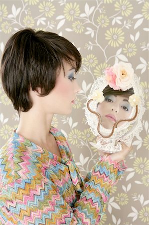 simsearch:695-05780354,k - retro woman mirror fashion portrait tacky vintage wallpaper Stock Photo - Budget Royalty-Free & Subscription, Code: 400-04825381