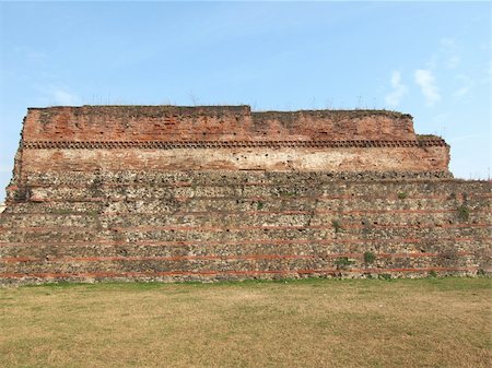 Ruins of the ancient Roman wall in Turin (Torino), Italy Stock Photo - Budget Royalty-Free & Subscription, Code: 400-04821657