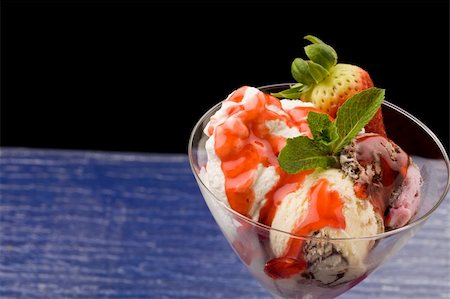 strawberry vanilla chocolate ice cream - photo of delicious different ice cream with sour and strawberry Stock Photo - Budget Royalty-Free & Subscription, Code: 400-04821864