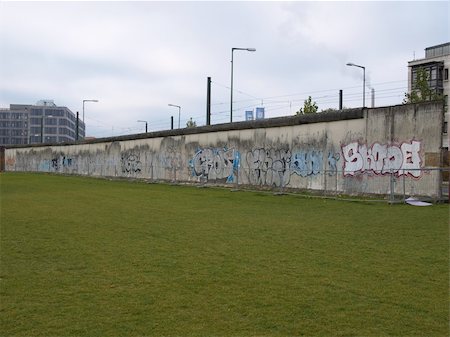 The Berlin Wall (Berliner Mauer) in Germany Foto de stock - Royalty-Free Super Valor e Assinatura, Número: 400-04823091