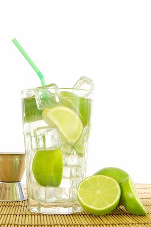 simsearch:400-04787910,k - fresh mojito with lemon on white background Stock Photo - Budget Royalty-Free & Subscription, Code: 400-04835694