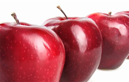 simsearch:400-04286908,k - red apples isolated on white Stock Photo - Budget Royalty-Free & Subscription, Code: 400-04836312