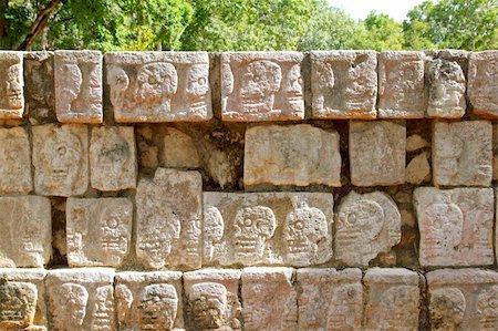 simsearch:400-04752077,k - Chichen Itza Tzompantli the Wall of Skulls Mayan Yucatan Mexico Stock Photo - Budget Royalty-Free & Subscription, Code: 400-04837572