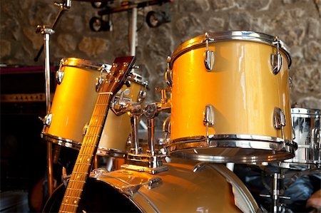 set up - Musical instruments set up for a gig, still life Stock Photo - Budget Royalty-Free & Subscription, Code: 400-04830661