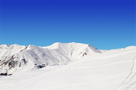 simsearch:400-04472958,k - High mountains under snow in the winter Foto de stock - Royalty-Free Super Valor e Assinatura, Número: 400-04832635