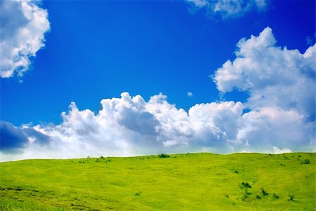 simsearch:400-03917413,k - Green grassland and clouds, beautiful landscape Stockbilder - Microstock & Abonnement, Bildnummer: 400-04833390