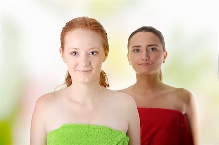 simsearch:400-04845090,k - Spa - portrait of two woman - redhead and brunette Stock Photo - Budget Royalty-Free & Subscription, Code: 400-04845232