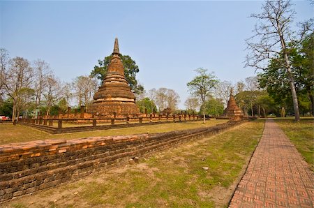 simsearch:400-07831362,k - ruin of the temple wat Phra That in Kamphaeng Phet Fotografie stock - Microstock e Abbonamento, Codice: 400-04845961