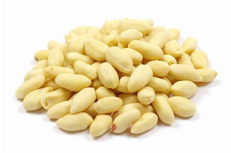 simsearch:400-04846153,k - peanuts isolated on white background Stock Photo - Budget Royalty-Free & Subscription, Code: 400-04846878