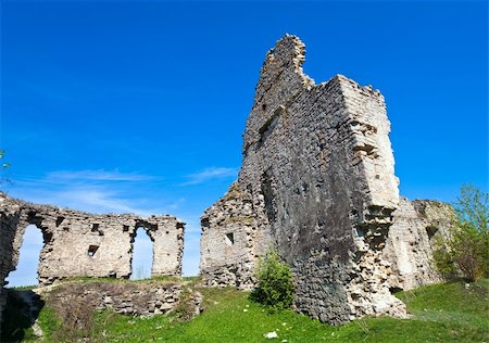 simsearch:400-05243959,k - Spring view of Castle ruins (Sydoriv village, Ternopil region, Ukraine). Stock Photo - Budget Royalty-Free & Subscription, Code: 400-04846936