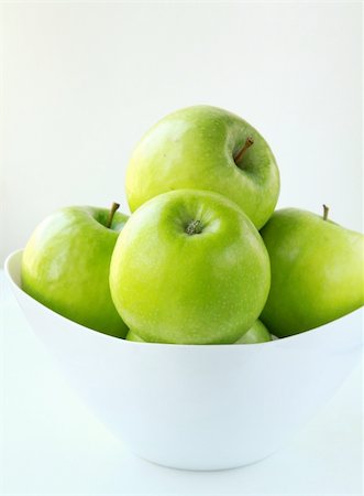 simsearch:400-07823938,k - Stylish green Granny Smith apples Photographie de stock - Aubaine LD & Abonnement, Code: 400-04847182