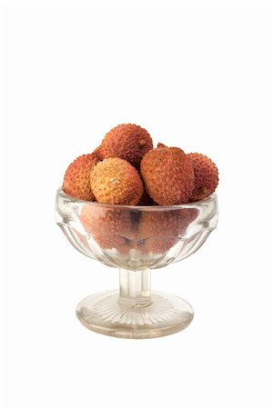 simsearch:400-04294971,k - lychees in glass vase isolated on white background Photographie de stock - Aubaine LD & Abonnement, Code: 400-04847714