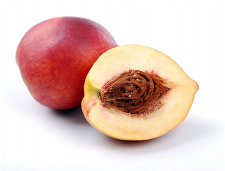 simsearch:400-06388996,k - Peaches isolated on white Stock Photo - Budget Royalty-Free & Subscription, Code: 400-04847796
