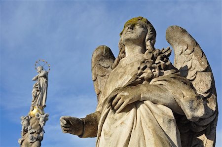 rorem (artist) - Angel sculpture - famous landmark of city Kosice, Slovakia Foto de stock - Super Valor sin royalties y Suscripción, Código: 400-04848996