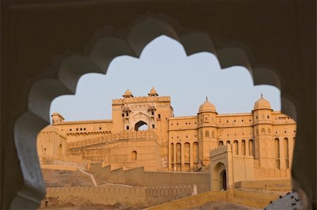 Imposing walls of Amber Fort former home to the Maharajah of Jaipur. Rajasthan India. Photographie de stock - Aubaine LD & Abonnement, Code: 400-04856382