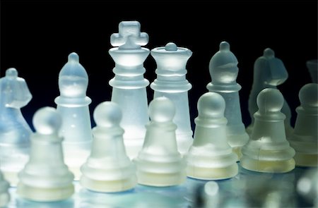 simsearch:640-01351370,k - the light illuminate the chess set Stock Photo - Budget Royalty-Free & Subscription, Code: 400-04858855