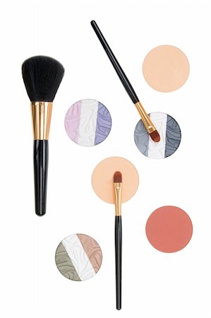 simsearch:400-05730718,k - Make-up brush and powder eye shadows isolated on white background Photographie de stock - Aubaine LD & Abonnement, Code: 400-04850688