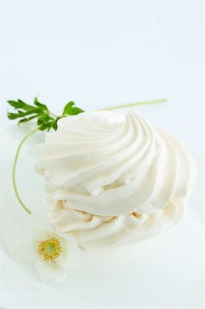 Light caloric dessert - meringue on the plate Stock Photo - Budget Royalty-Free & Subscription, Code: 400-04865923