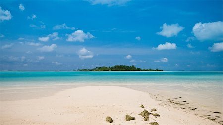 endhals (artist) - Beautiful Beach with a view to a tropical island Fotografie stock - Microstock e Abbonamento, Codice: 400-04867277