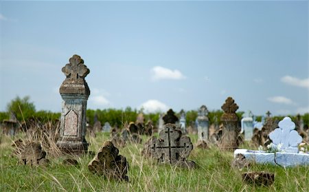 simsearch:400-07570169,k - Old orthodox graves of 19s century Photographie de stock - Aubaine LD & Abonnement, Code: 400-04860089