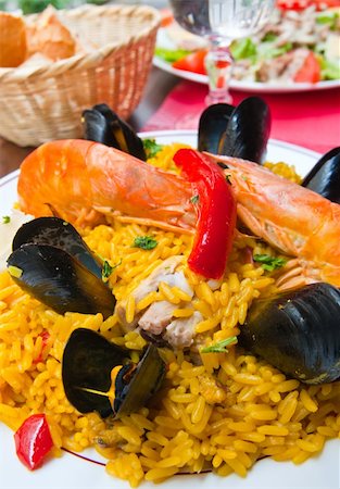 simsearch:400-09011310,k - Prawn with rice - closeup of prawn with rice - traditionnal spanish food paella Fotografie stock - Microstock e Abbonamento, Codice: 400-04863634