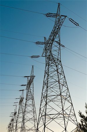 Pylon and transmission power line in sunset Photographie de stock - Aubaine LD & Abonnement, Code: 400-04879995