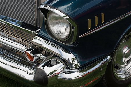 restoring cars - front of a classic car with headlight and fender Stock Photo - Budget Royalty-Free & Subscription, Code: 400-04872284