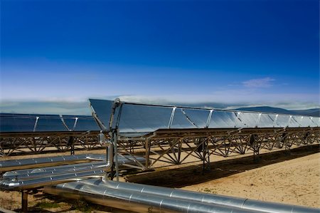 simsearch:693-03312761,k - CSP Solar Trough Collector utilized to generate solar power, located in Extremadura, Spain Stock Photo - Budget Royalty-Free & Subscription, Code: 400-04872330