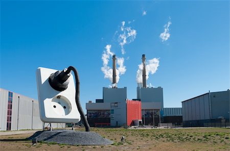 solar energy - power plant with a giant outlet in front Photographie de stock - Aubaine LD & Abonnement, Code: 400-04873010