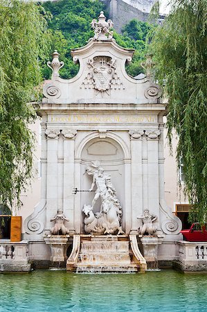 simsearch:400-08430819,k - An image of a nice fountain in Salzburg Stockbilder - Microstock & Abonnement, Bildnummer: 400-04888716