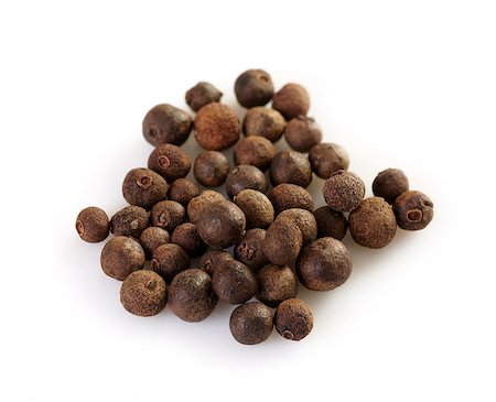 simsearch:633-01273283,k - dry black pepper macro isolated on white background Stock Photo - Budget Royalty-Free & Subscription, Code: 400-04889345