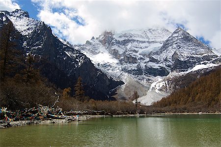 Snow mountain and lake in Daocheng,Sichuan Province, China Stock Photo - Budget Royalty-Free & Subscription, Code: 400-04889398