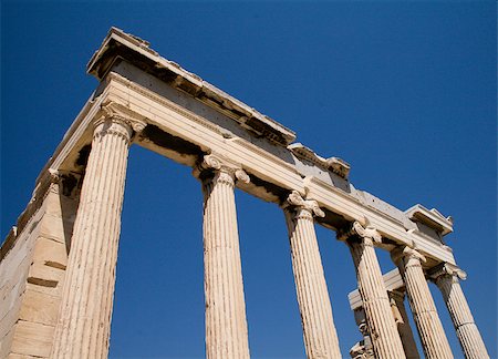 partenón - Columns and headband in the Ancient Greece Foto de stock - Super Valor sin royalties y Suscripción, Código: 400-04889445