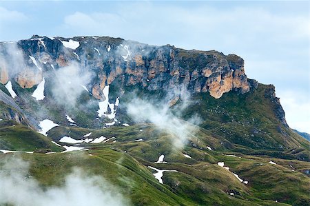 Summer Alps mountain (view from Grossglockner High Alpine Road) Stockbilder - Microstock & Abonnement, Bildnummer: 400-04889534