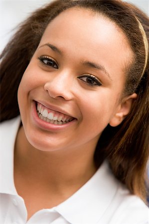 simsearch:400-04889881,k - Portrait Of Teenage Girl Smiling Stock Photo - Budget Royalty-Free & Subscription, Code: 400-04889929