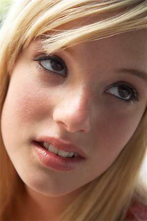 simsearch:400-04890006,k - Portrait Of Teenage Girl Stock Photo - Budget Royalty-Free & Subscription, Code: 400-04889964