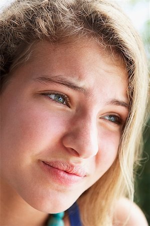 simsearch:400-04890006,k - Portrait Of Teenage Girl Looking Worried Stock Photo - Budget Royalty-Free & Subscription, Code: 400-04889967