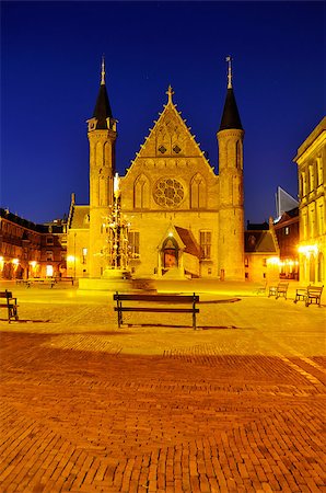 This photograph represents the Ridderzaal Gothic castle in The hague, Netherlands. Useful file for your brochure about Dutch parliament and travel brochure. Photographie de stock - Aubaine LD & Abonnement, Code: 400-04880649