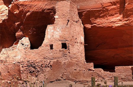 rock art on cliffs - Canyon de Chelly entrance the Navajo nation Stock Photo - Budget Royalty-Free & Subscription, Code: 400-04882456
